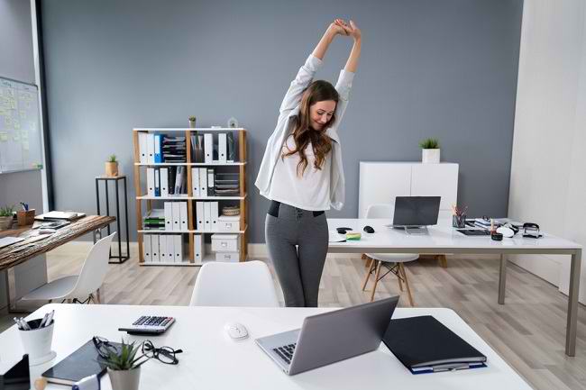 Sakit Punggung Di Kantor - OSCARLIVING