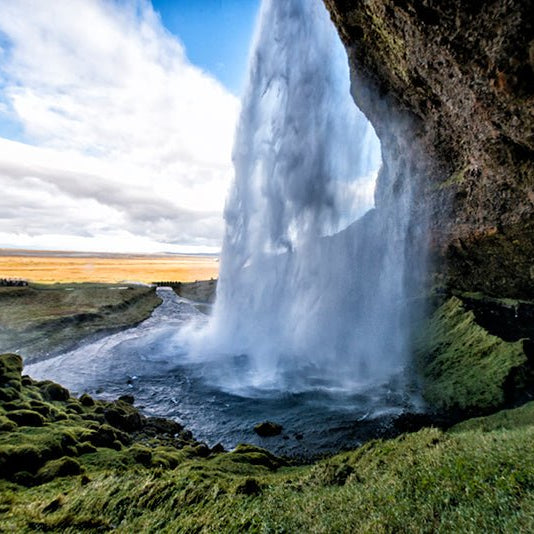Seljalanfoss air terjun terindah di Islandia - OSCARLIVING
