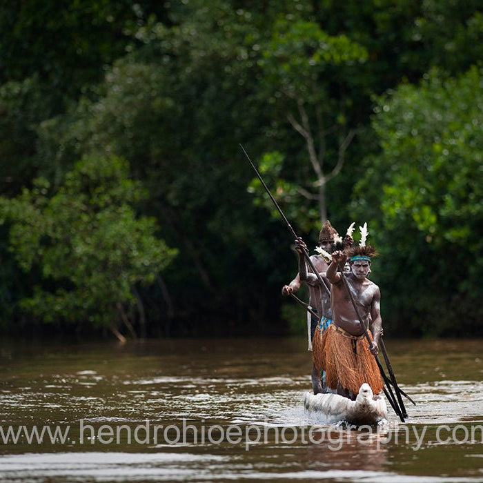 Seni Ukir Kelas Dunia dari suku Asmat - OSCARLIVING