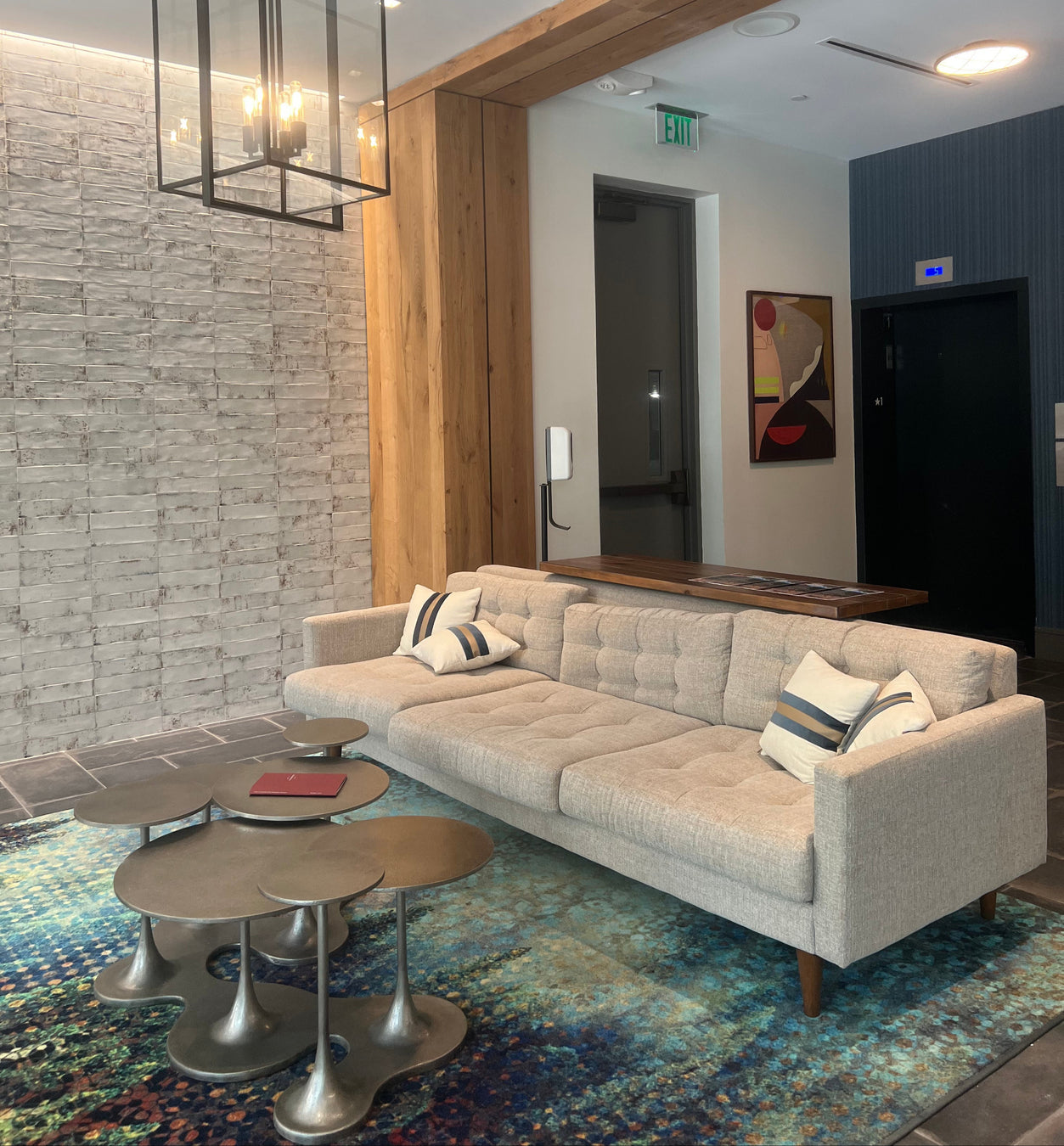 BELANJA FURNITURE JADI MUDAH OSCARLIVING