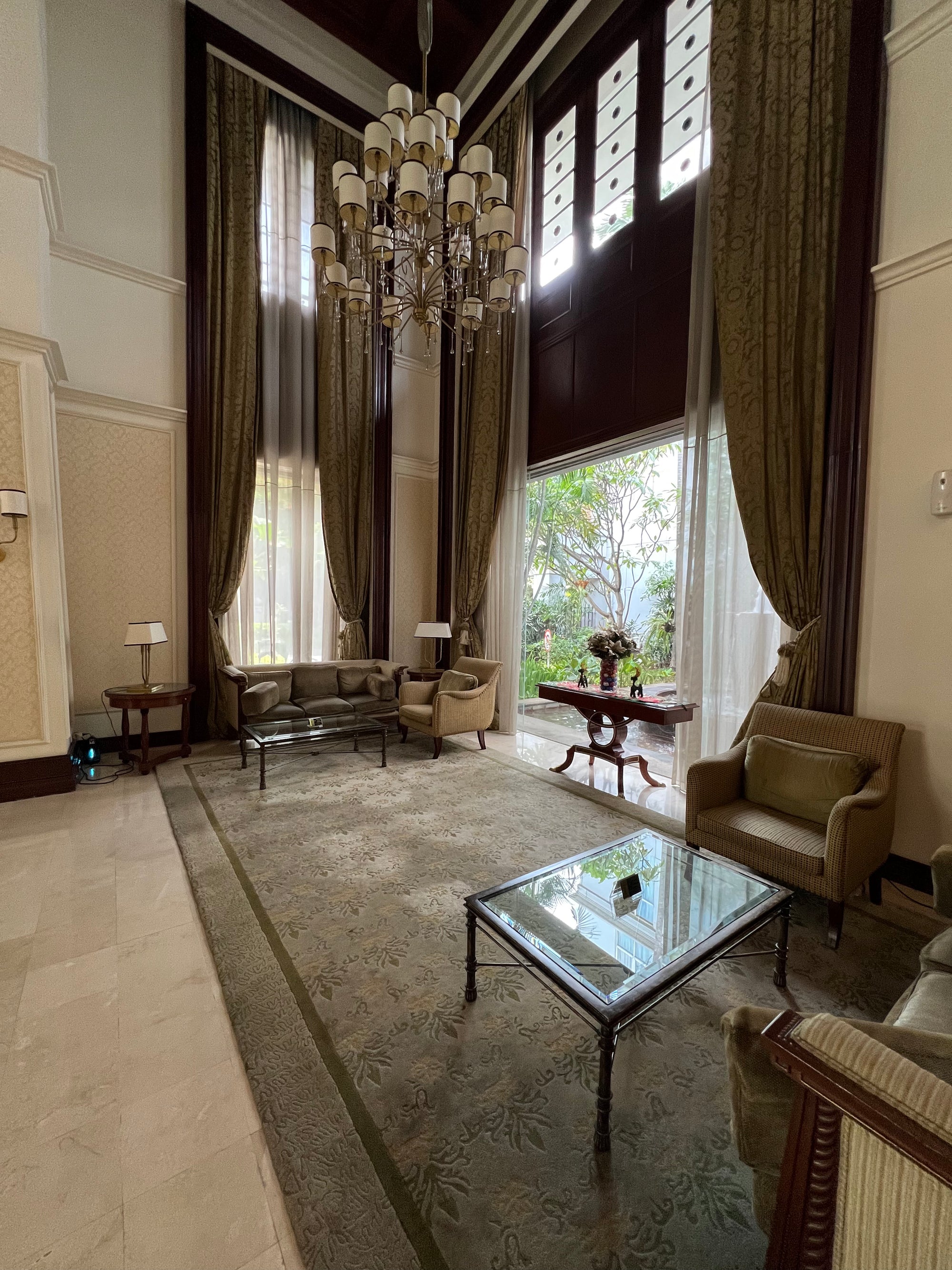 BELANJA FURNITURE JADI MUDAH OSCARLIVING