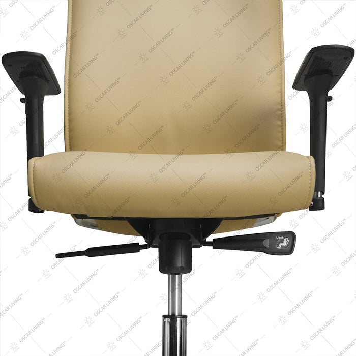 Kursi Direktur Kursi Kantor Indachi Oucta I INDACHI di Oscar Living dengan harga termurah