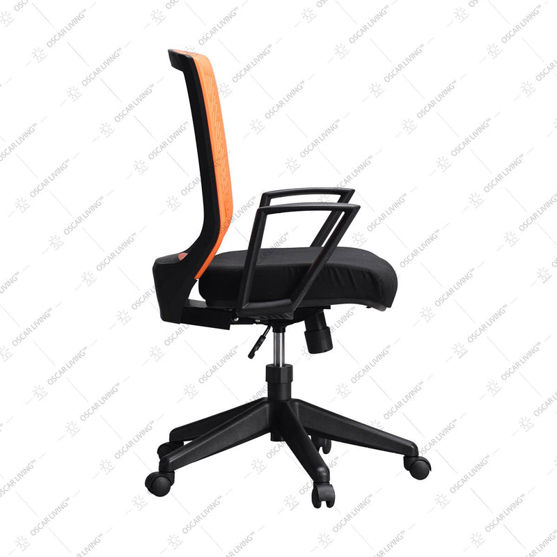 Kursi kantor Kursi Kantor Chairman Armoz TS 02903 CHAIRMAN OSCARLIVING