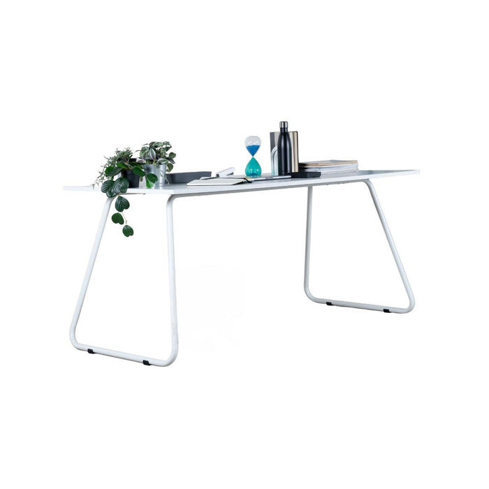 MEJA KANTOR - OFFICE DESK Meja Kantor Firm Xtra Desk FIRM OSCARLIVING
