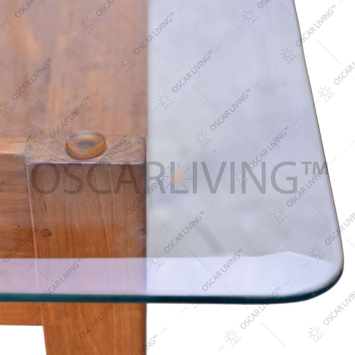 MEJA MAKAN Meja Makan Kecil OLC OLIV Cuba Hasibuan OLIV OSCARLIVING