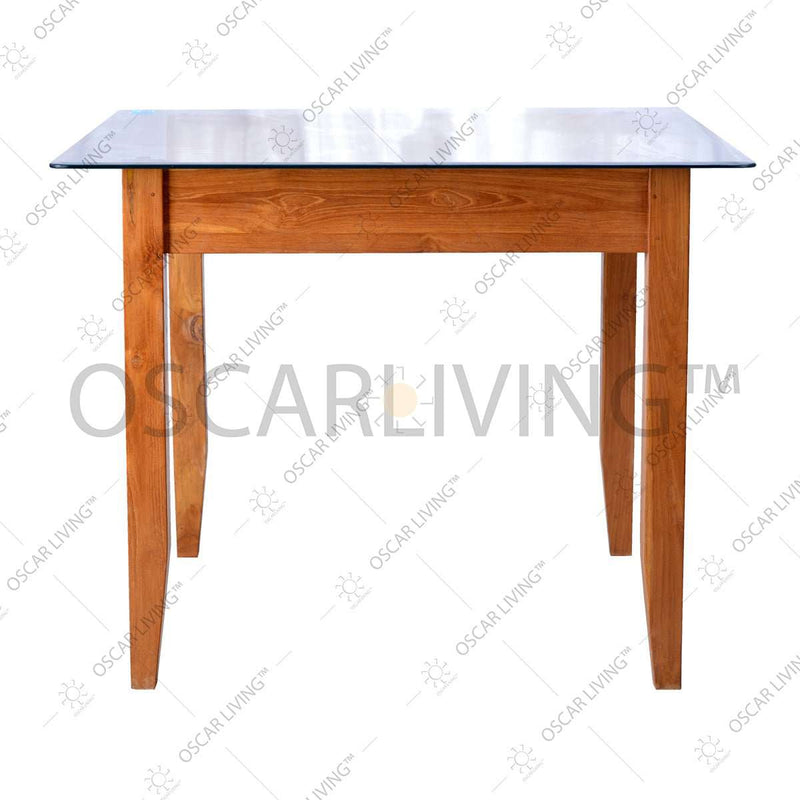 MEJA MAKAN Meja Makan Kecil OLC OLIV Cuba Hasibuan OLIV OSCARLIVING