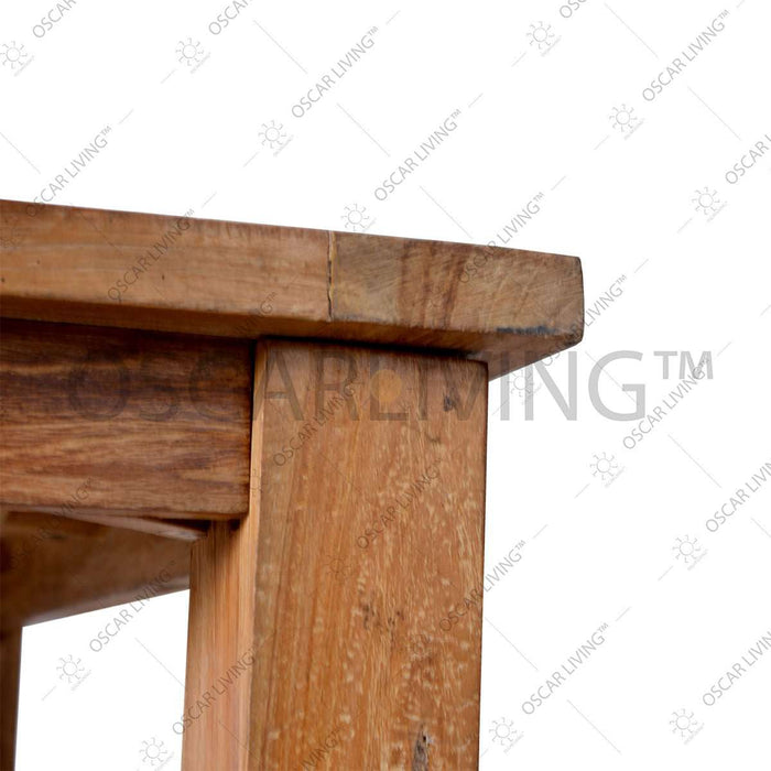 MEJA MAKAN Meja Makan OLC OLIV Exboat Istana Amelia OLIV OSCARLIVING